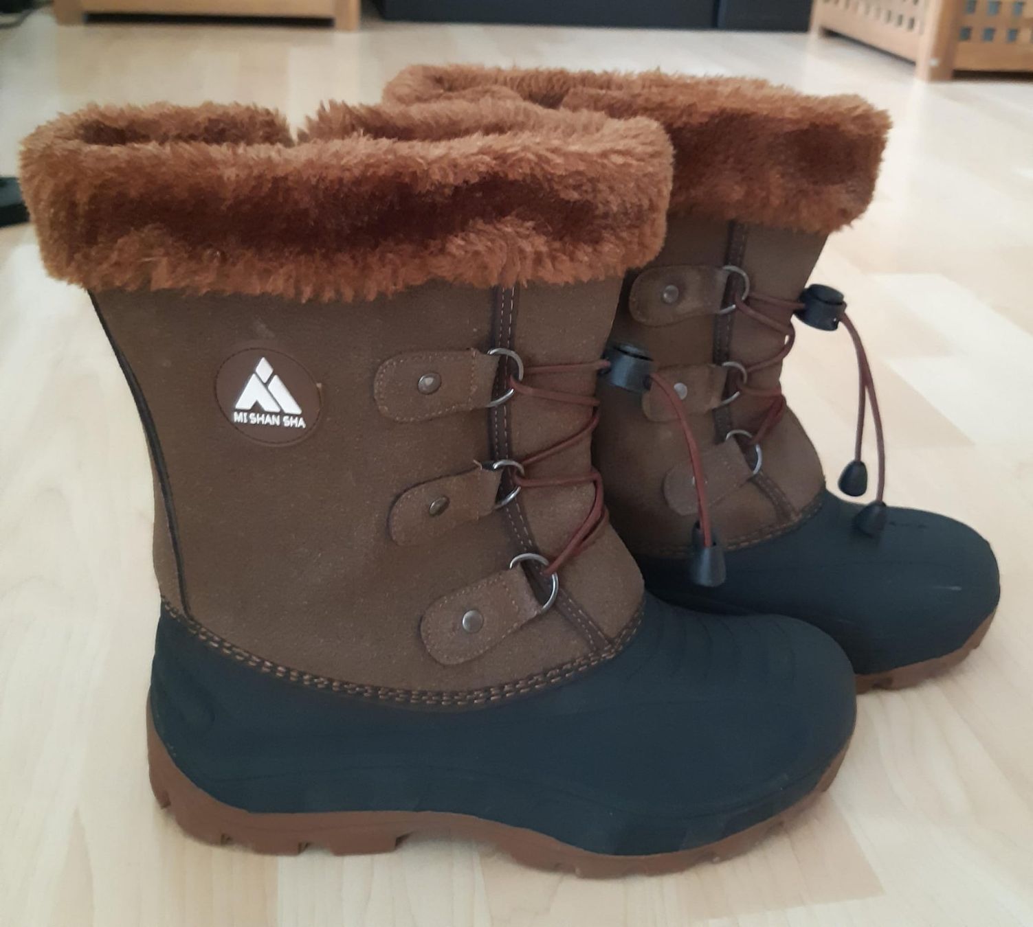 Scarpe per ragazze: Mädchen Winter Schuhe, Gr.34, Marke: Mi Shan Sha – Usato da Sachseln venduto da jocaso 1