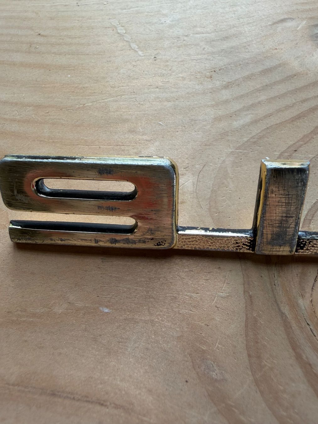 Porsche Tutti pezzi di ricambio auto: Porsche 911 S Typenschild Emblem alt – Usato da Huttwil venduto da Burk3 3