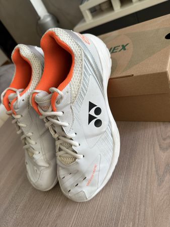 Chaussures de badminton Yonex X taille 42 EUR - 