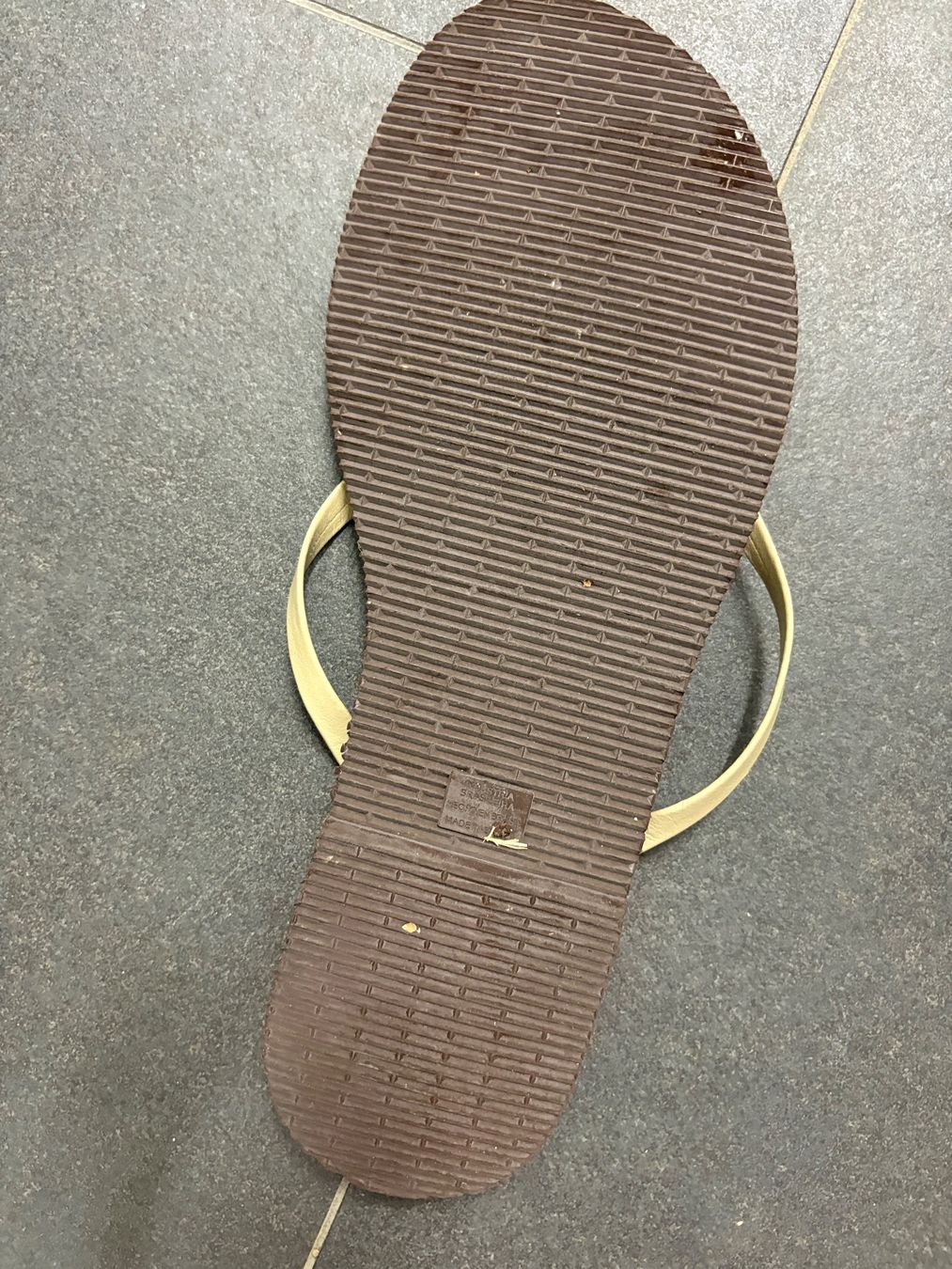 Havaianas Chaussures femmes: Havaianas beige, Größe 39/ 40 – D'occasion à Basel par SAF 2