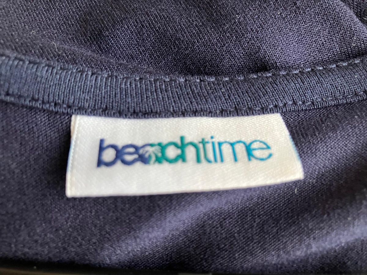 Vestiti: Beachtime Kleid, Grösse 40, Dunkelblau mit Blumen, Neu – Nuovo (secondo la descrizione) da Einsiedeln venduto da zue_82pm 2