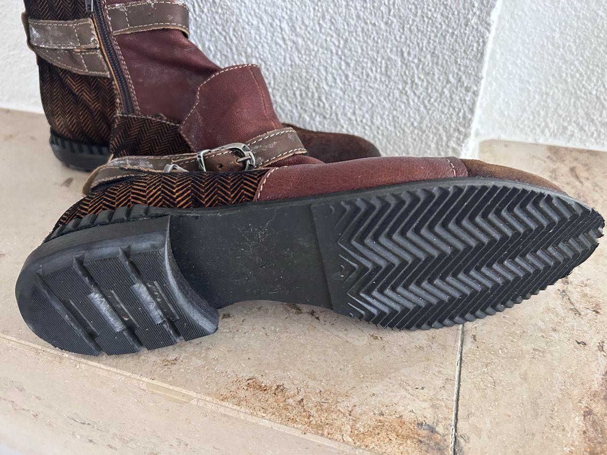 Scarpe da donna: 1 Paar Stiefeletten – Usato da Möhlin venduto da minicabrio 2