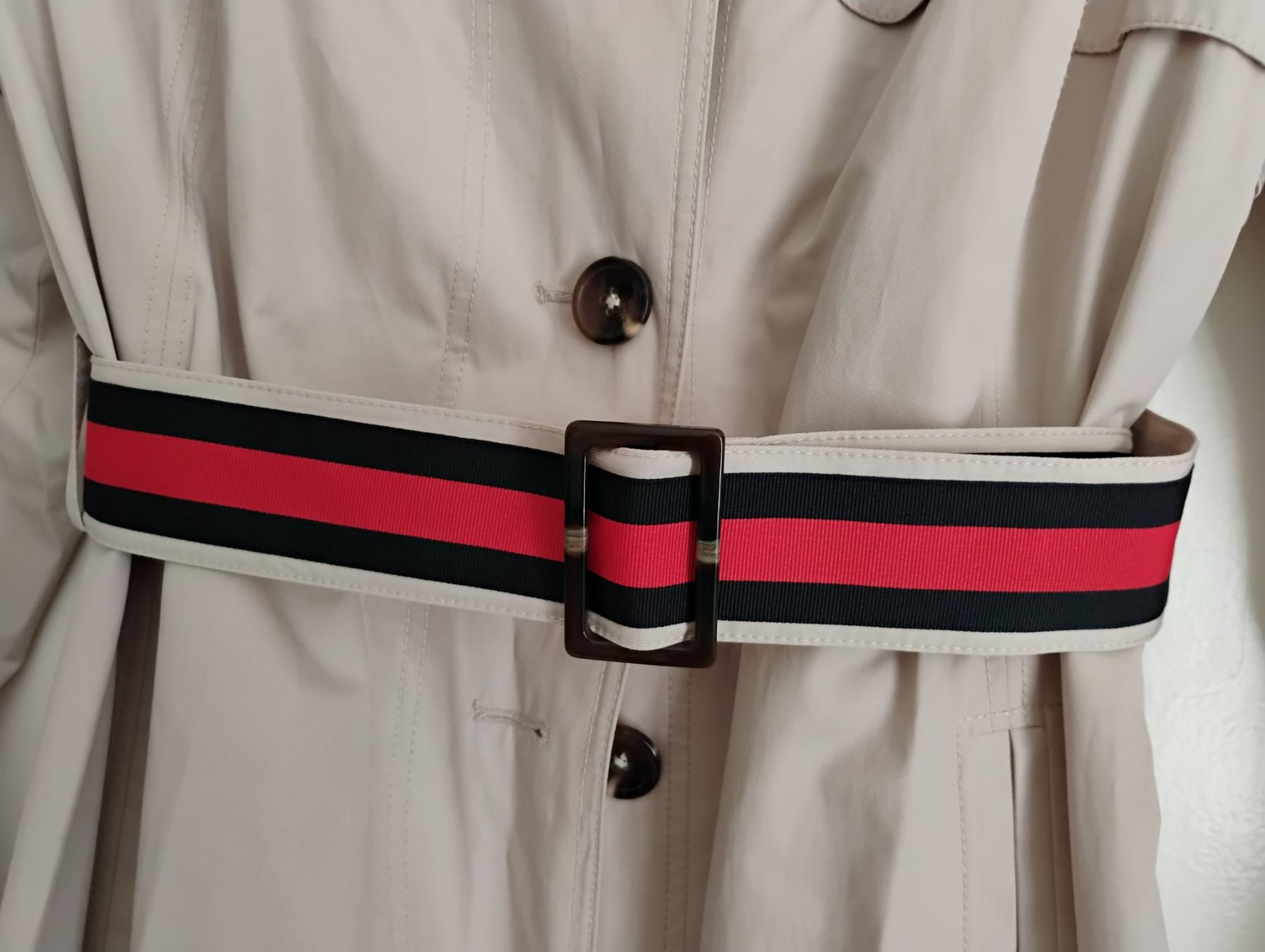 Comma Cappotti: Trenchcoat Comma Gr 44 neu – Nuovo (secondo la descrizione) da Zürich venduto da ast_8nph 1