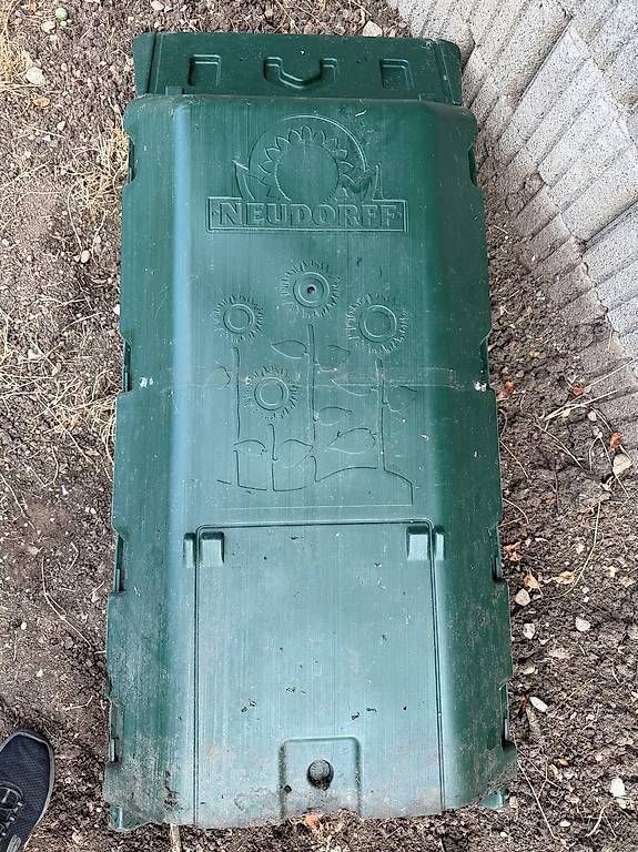 Sonstige Dekorationen & Accessoires: Compost thermo neuendorf 530l – Gebraucht aus Arzier-Le Muids von Jackoncept