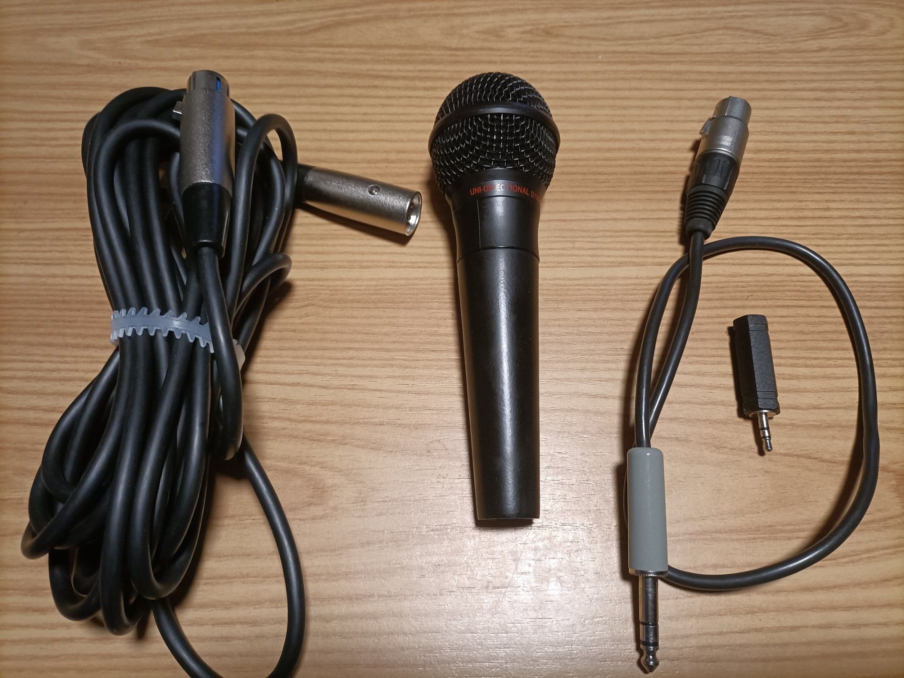 Microfoni: Soundstar DM-1400 Dynamisches Mikrofon – Usato da Schöftland venduto da Snacketti7 2