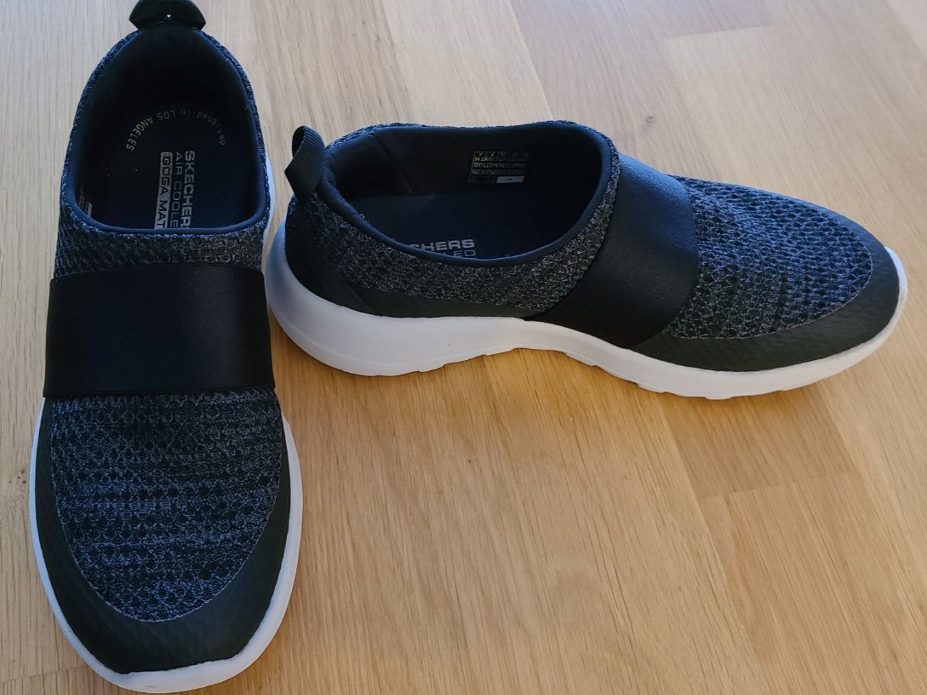 Skechers Damenschuhe: SKECHERS PERFORMANCE Sneaker chic, 38 – Neu und originalverpackt aus Arlesheim von n3789 3