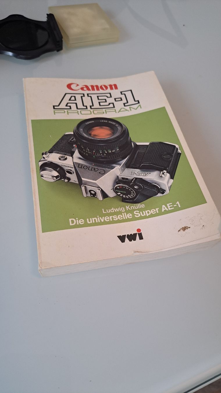 Canon Fotocamera: Canon AE1 Program mit viel Zubehör – Usato da Birmenstorf AG venduto da elo_m7gd 9