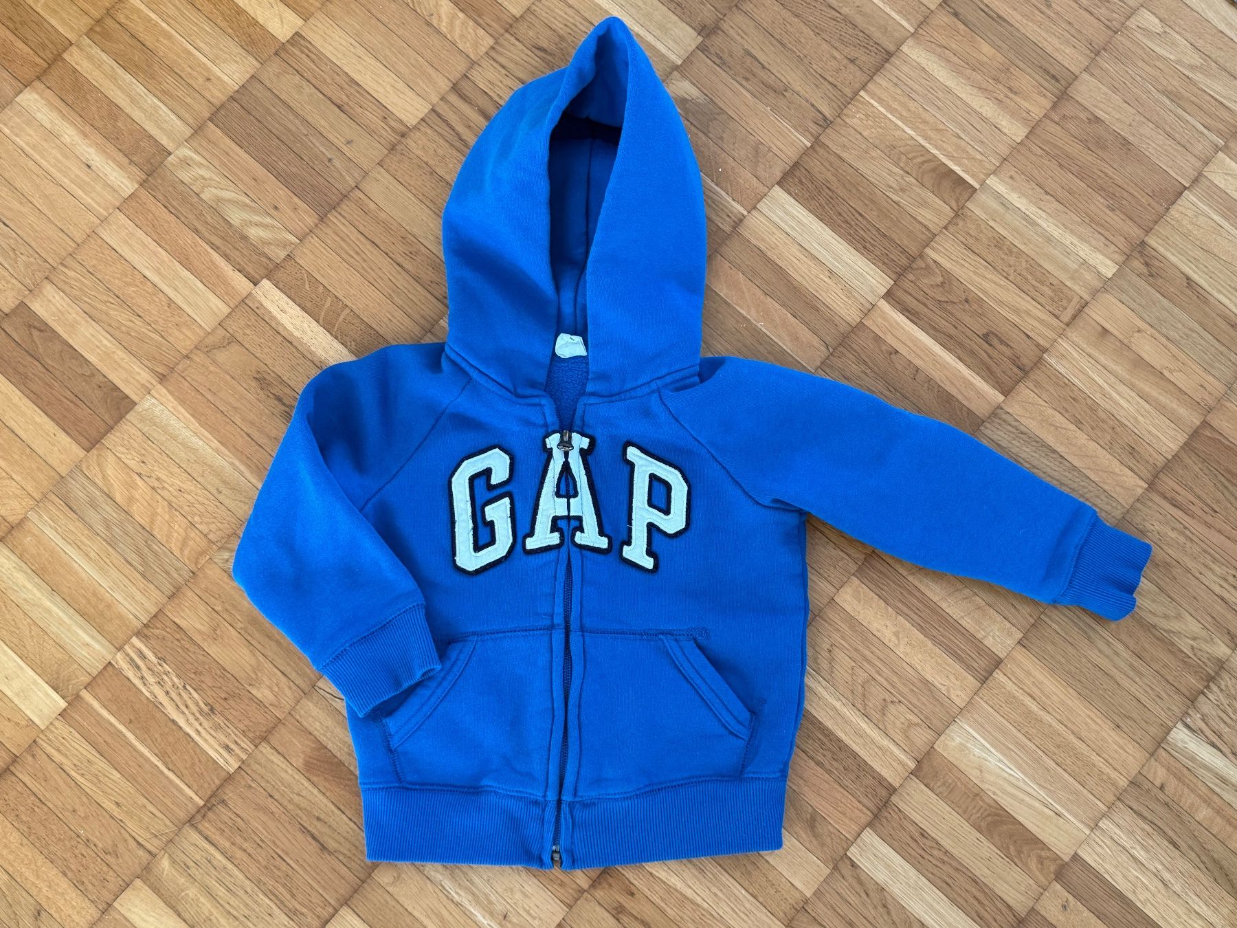 Gap Giacche & Cappotti: GAP Strickjacke für 3 jährige – Usato da Richterswil venduto da Eunoia85