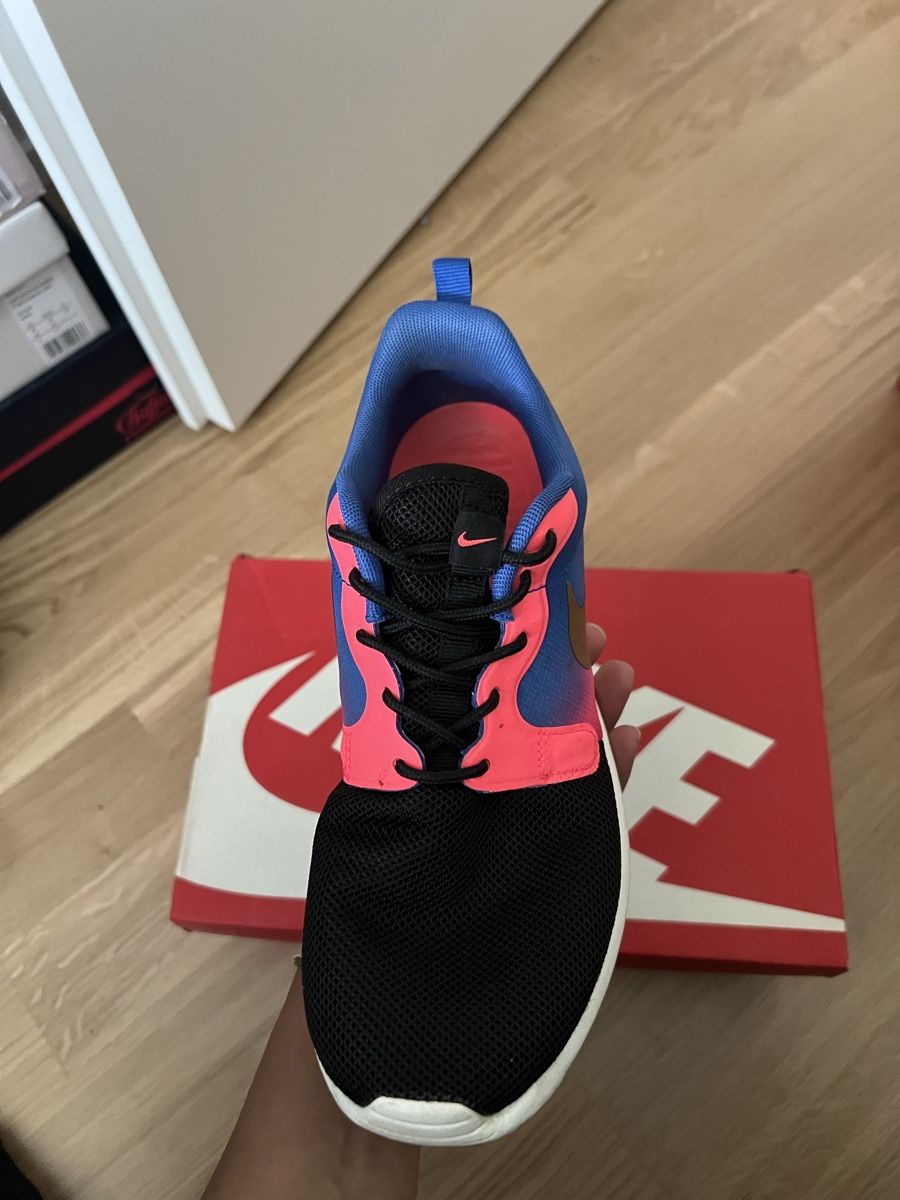 Scarpe da donna: Nike RosheRun – Usato da Köniz venduto da VivianaK92 1
