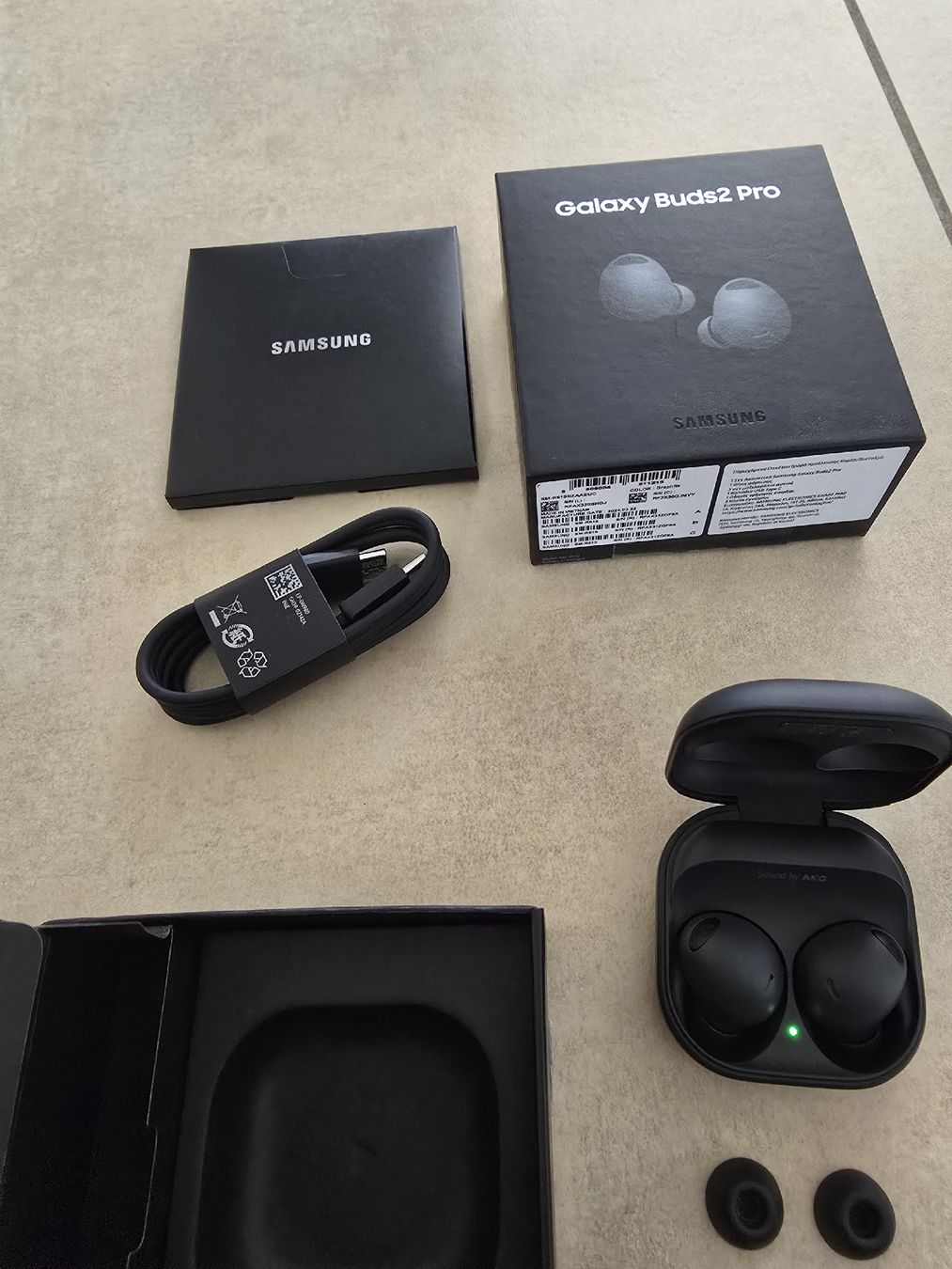 Samsung Cuffie: Samsung Galaxy Buds2 Pro In-Ear Kopfhörer – Usato da Rickenbach b. Wil venduto da VeryLovelyThings 3