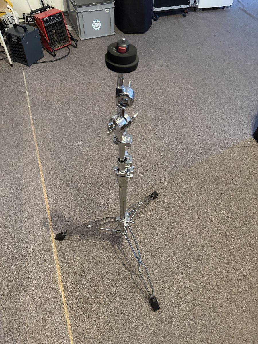 DW Strumenti musicali: 2 Stk DW Galgen Cymbal Ständer – Usato da Oberembrach venduto da Domi-1983