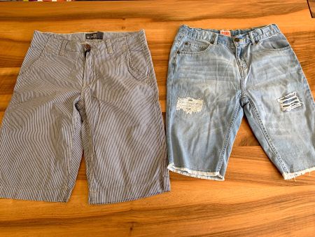 2 coole Hosen / Shorts / Bermudas Gr. 158/164
