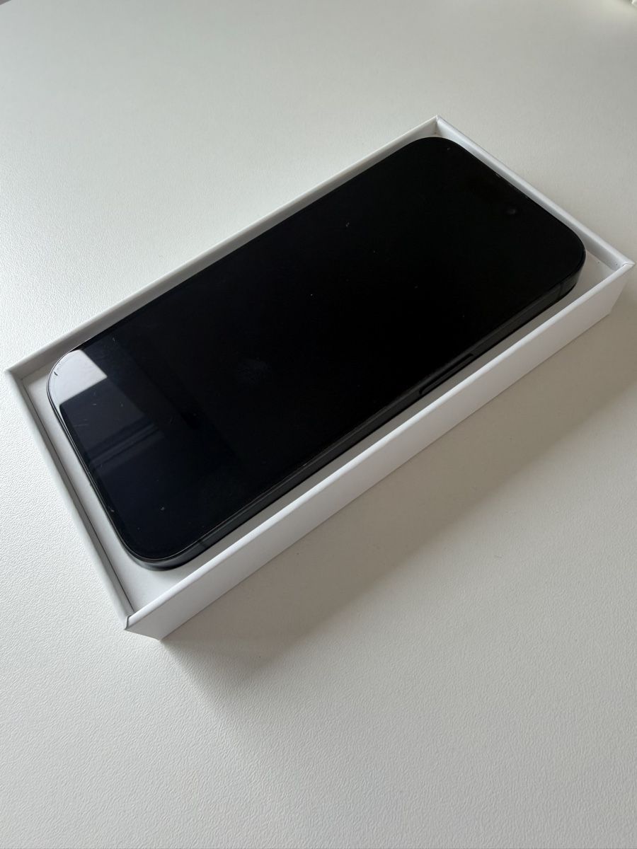 Apple Handys / Smartphones: Apple iPhone 15 Pro, Black Titanium, 256GB – Gebraucht aus Zollikon von Romainporot 3