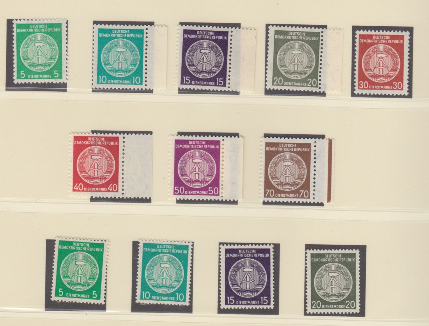 Tutti i francobolli: DDR 1957, DIENSTMARKEN GEFASERTES PAPIER ** – Nuovo (secondo la descrizione) da Erlach venduto da Minka123