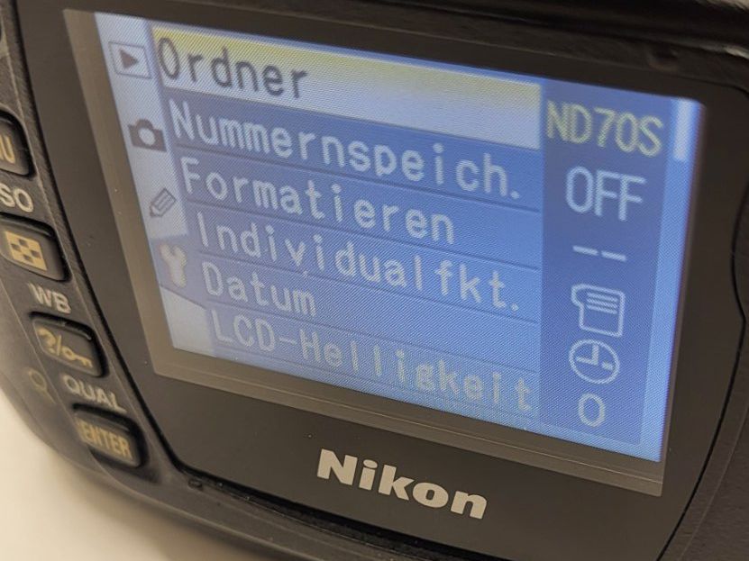 Nikon Fotocamera: Nikon D70s – Usato da altendorf venduto da keskomat 6