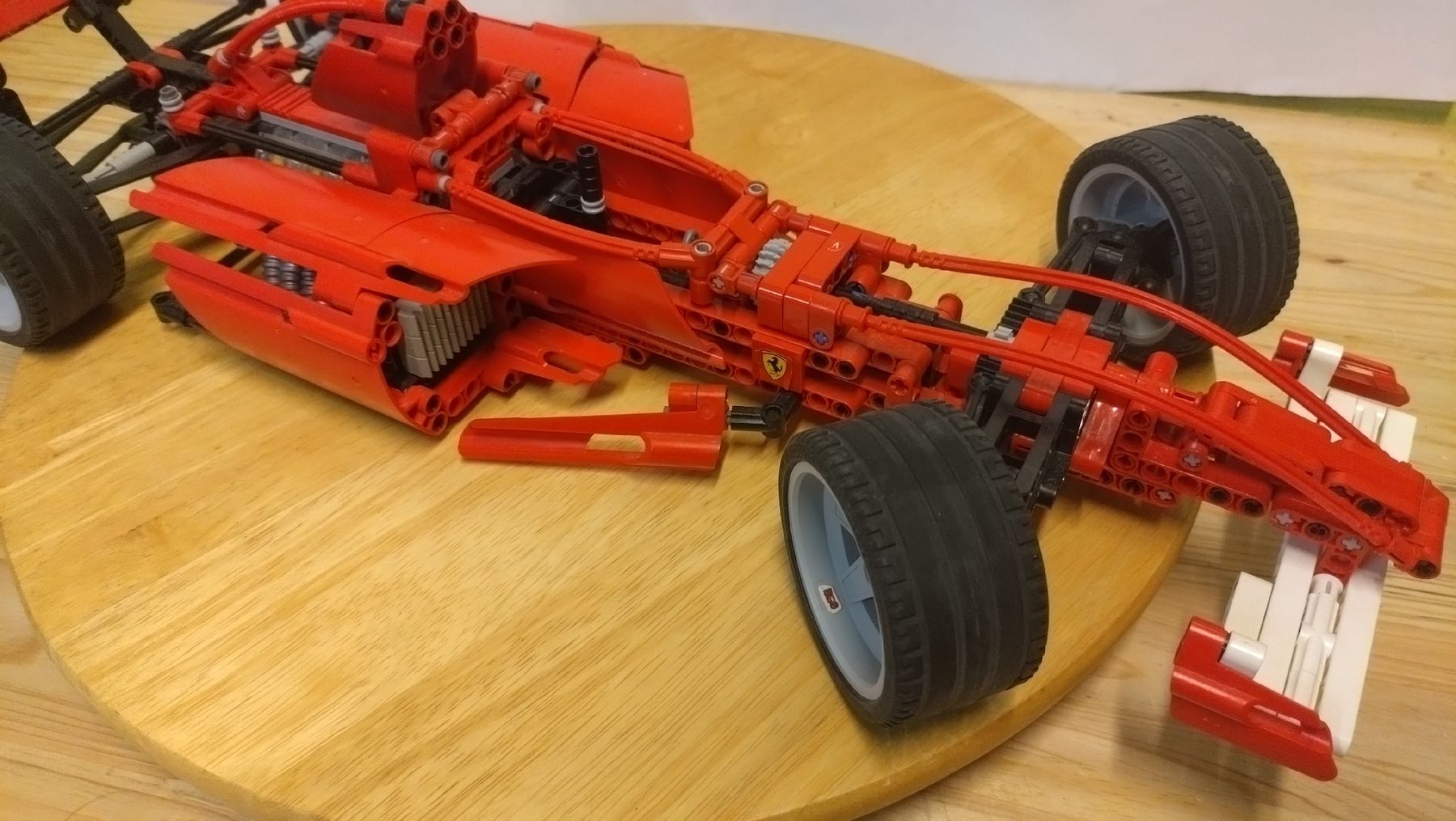 Lego Kit di costruzioni: Ferrari F1 Lego Technic  – Usato da Farvagny-le-Grand venduto da LaCaverne 5