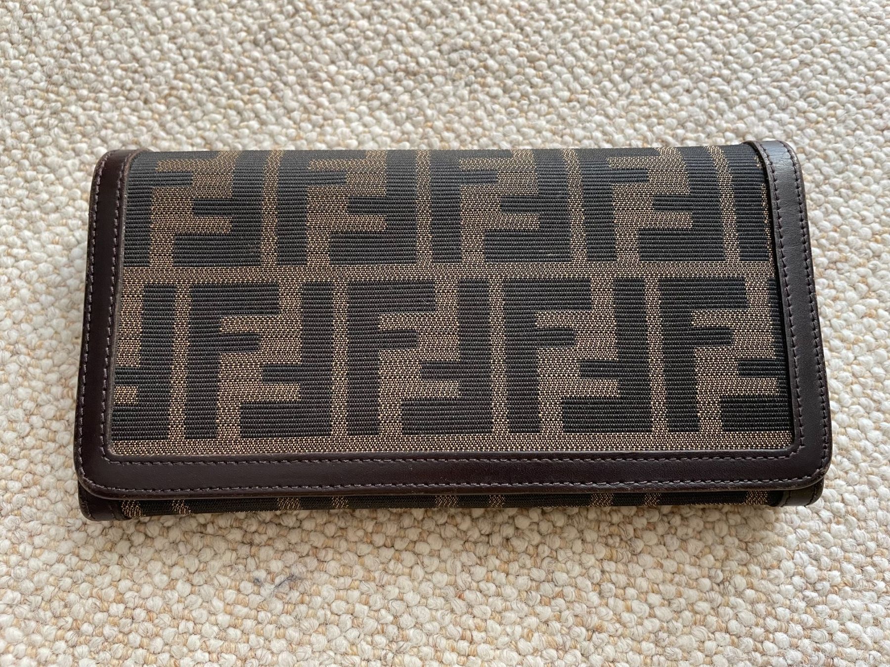 Fendi Portamonete: Fendi Portemonnaie – Usato da Rümlang venduto da Boehneli7
