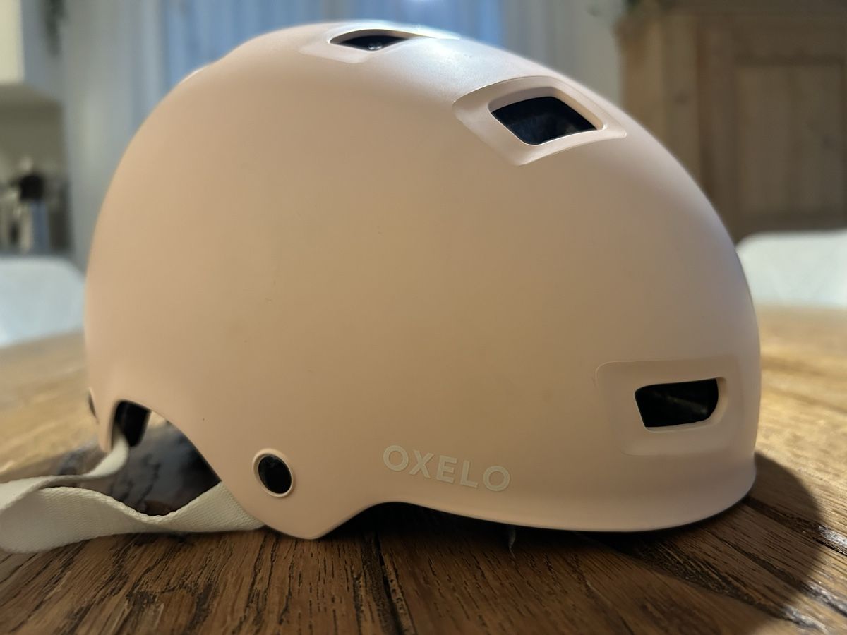 Oxelo Caschi: Oxelo Kinderhelm - Neuwertig! – Usato da Marthalen venduto da H1tsch 3