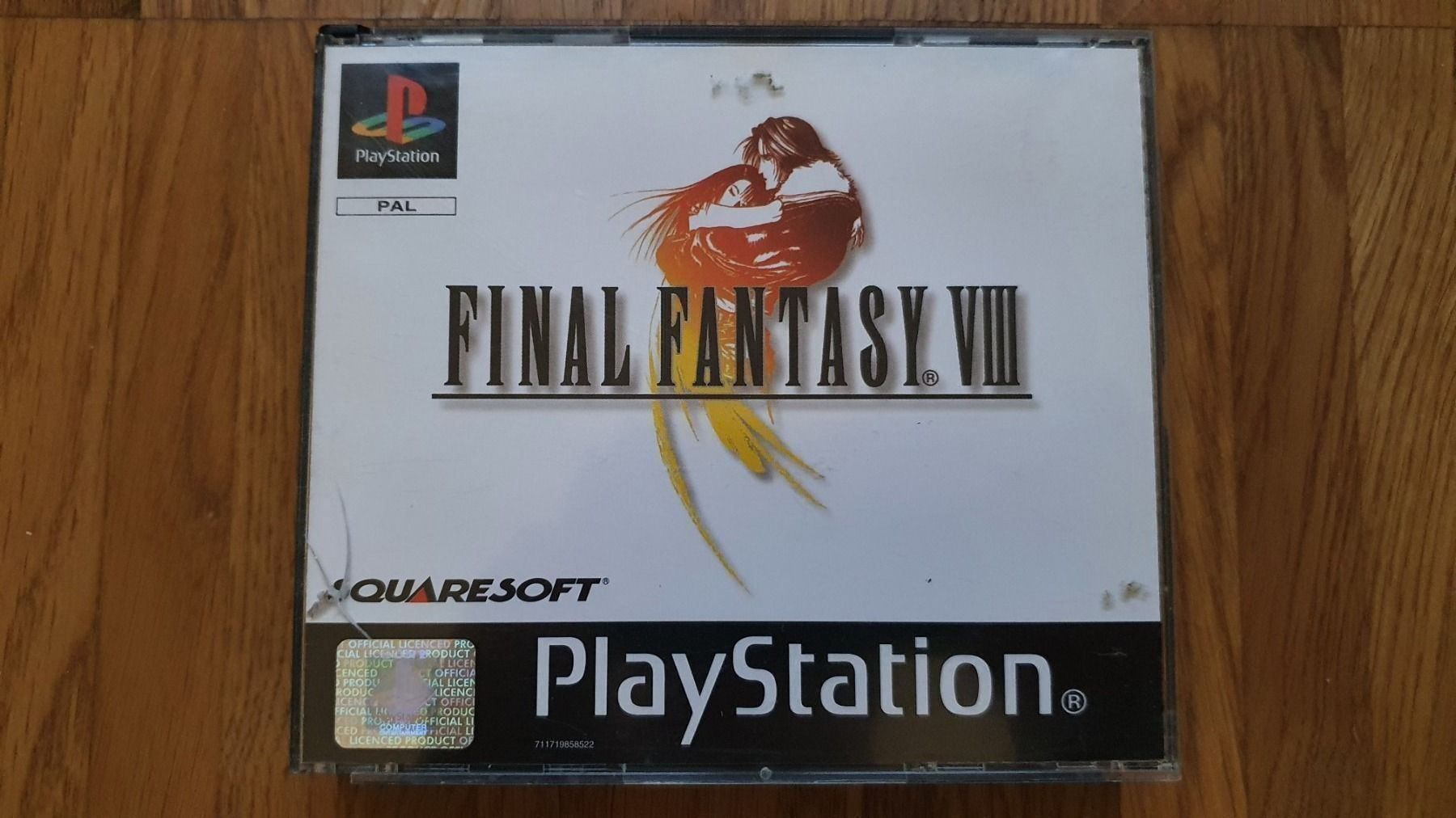 Sony Giochi: Final Fantasy VIII DE (4/4 CDs) – Usato da Puidoux venduto da Svreber