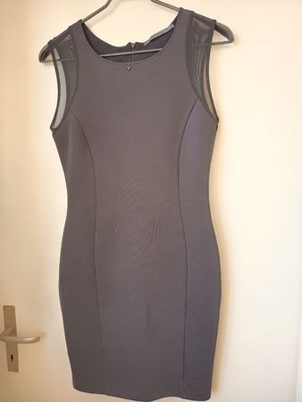 Elegantes, schwarzes Guess Kleid, Grösse M
