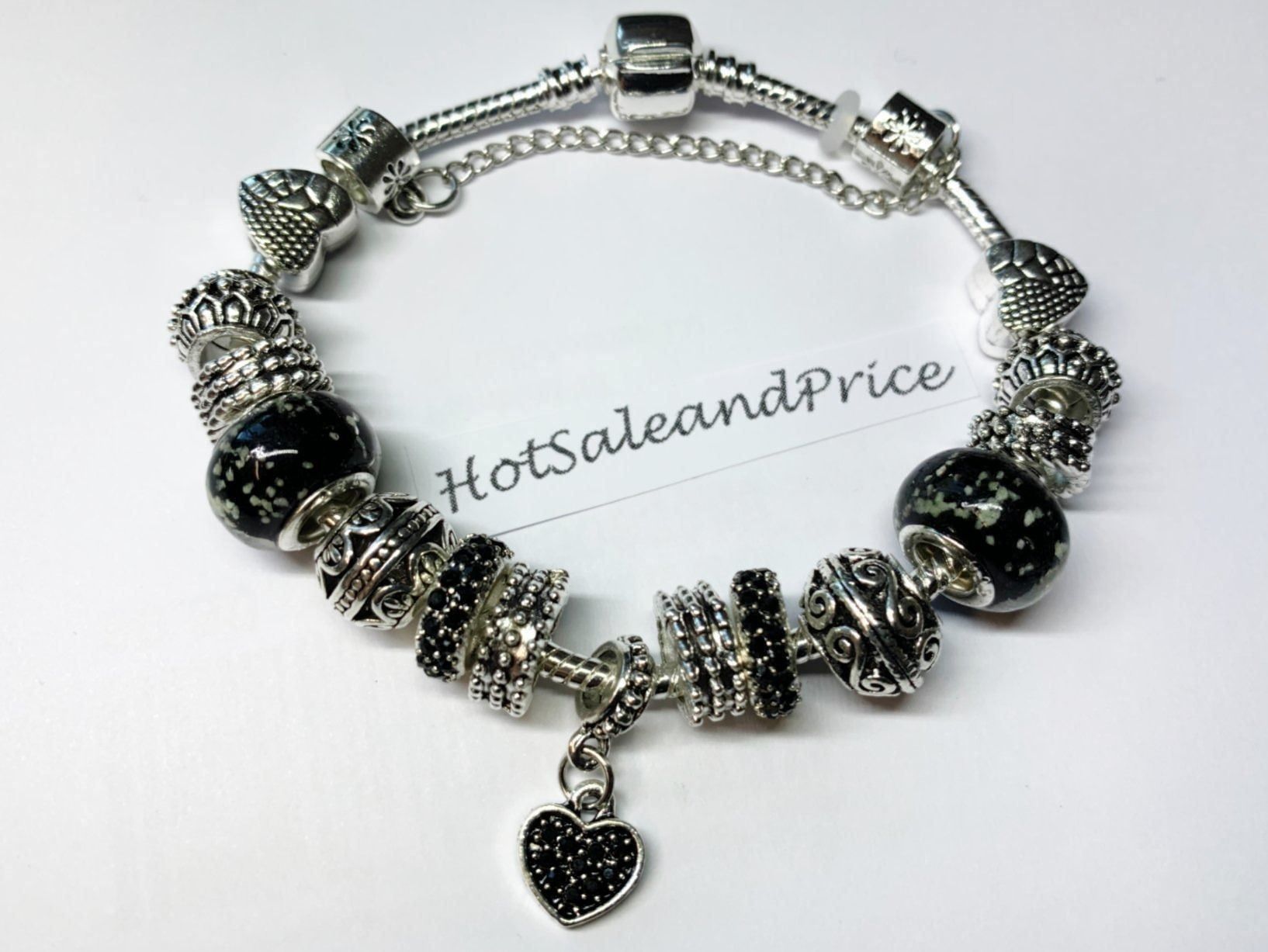 Bracciali & Braccialetti: Charms Armband,  mit Herzen usw – Nuovo e nell'imballaggio originale da Courlevon venduto da HotSaleandPrice 2