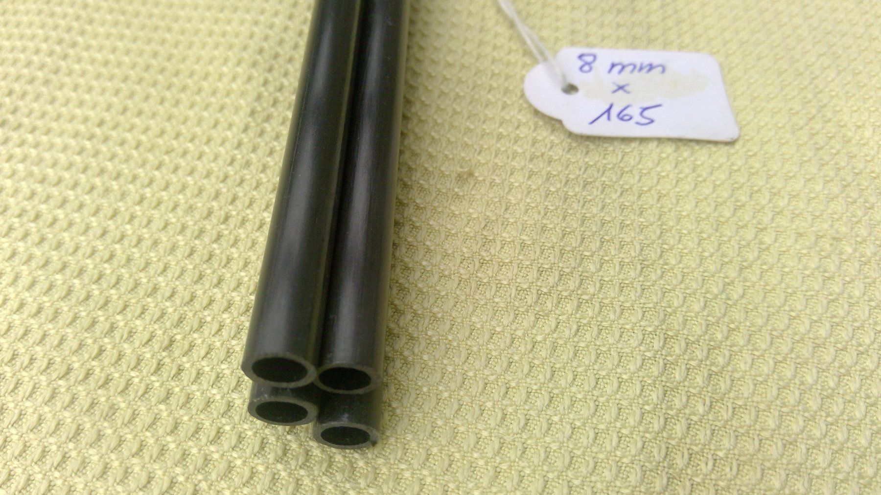 Aquilone: carbonstab 8mm x 165cm – Nuovo (secondo la descrizione) da Zizers venduto da Zigity