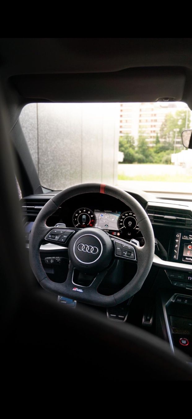 Audi Autos: Audi RS3 Sedan – D'occasion à Aarau Rohr par AlainZ 3