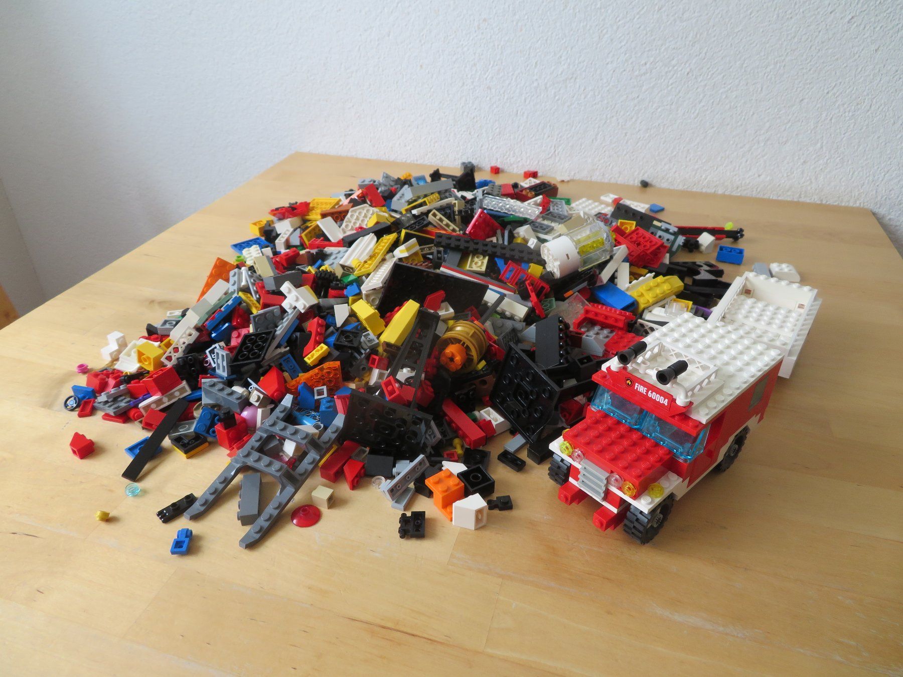 Lego Giocattoli: LEGO Kiloware ca.1,8 kg – Usato da Zürich venduto da piroma 7