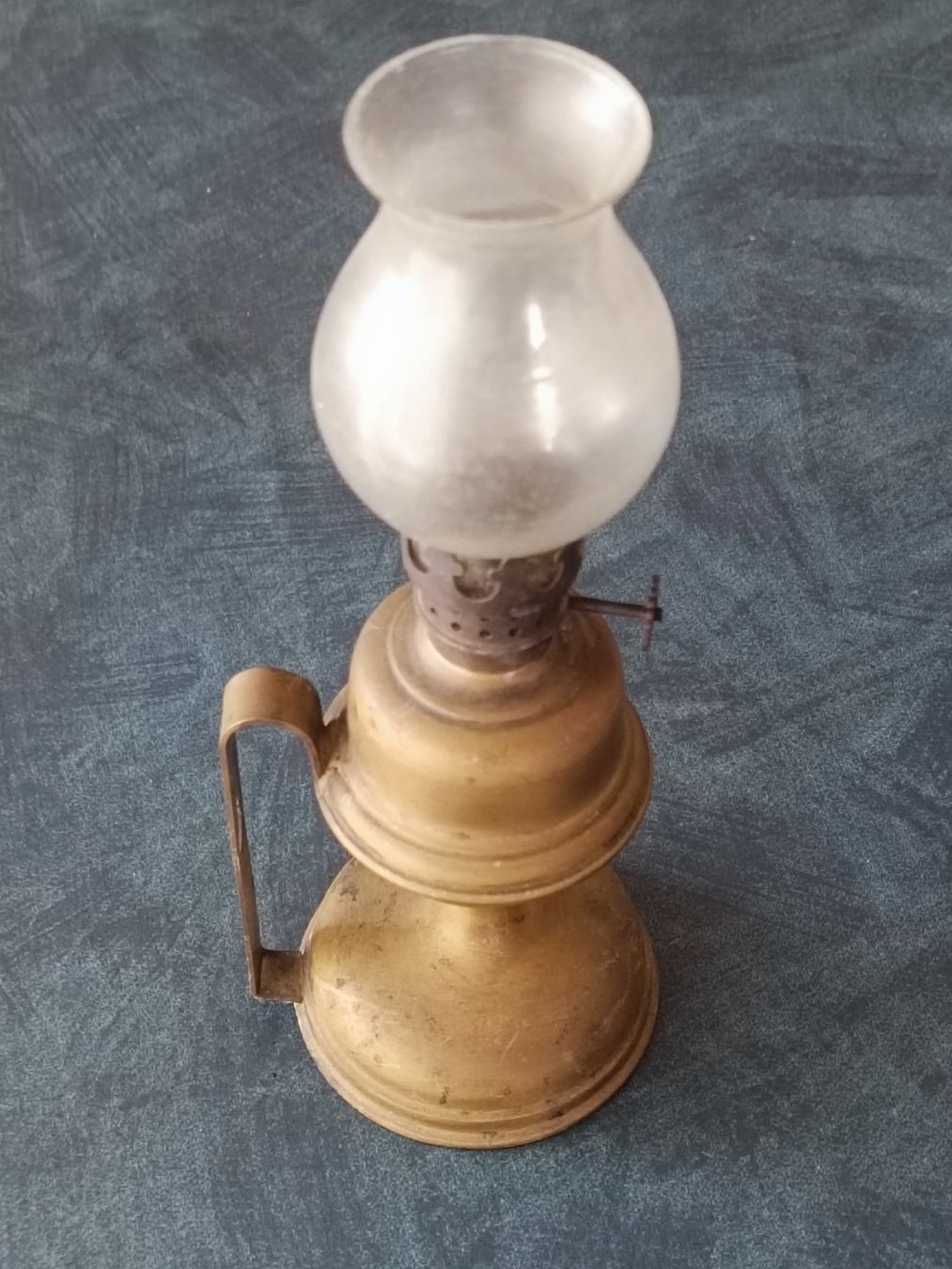 Lampen: Petrollampe – Gebraucht aus Estavayer-le-Lac von Scosde