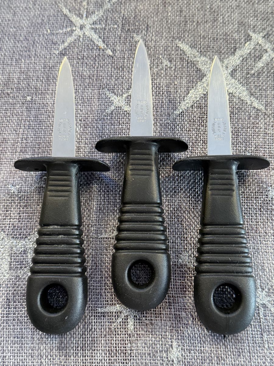 Coltelli da cucina: Lot de 3 couteaux à huître – Usato da SION venduto da MARCO-P-SION