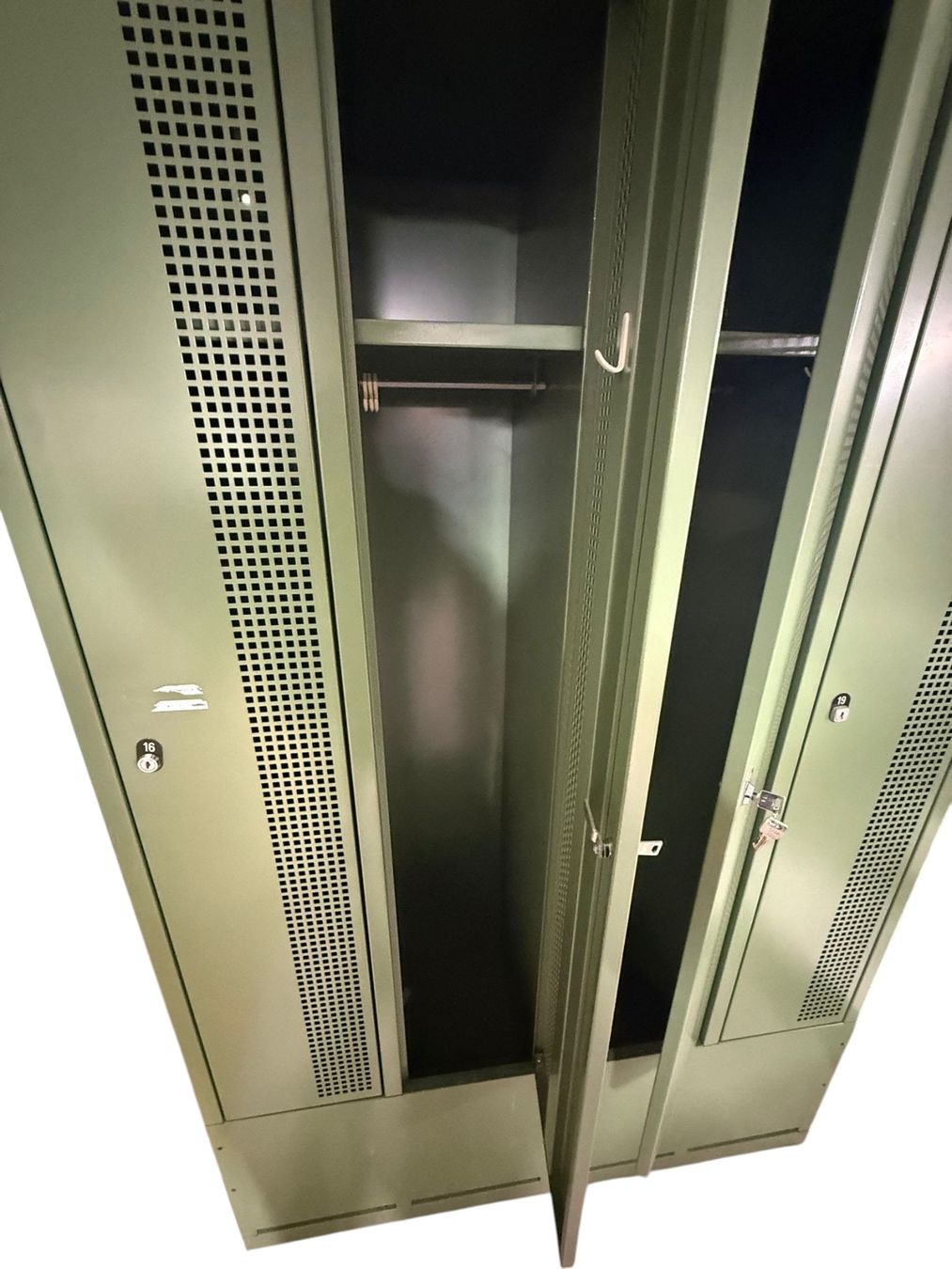Garderobe: Garderobe Regal – Gebraucht aus Dübendorf von ani_9j9d 3
