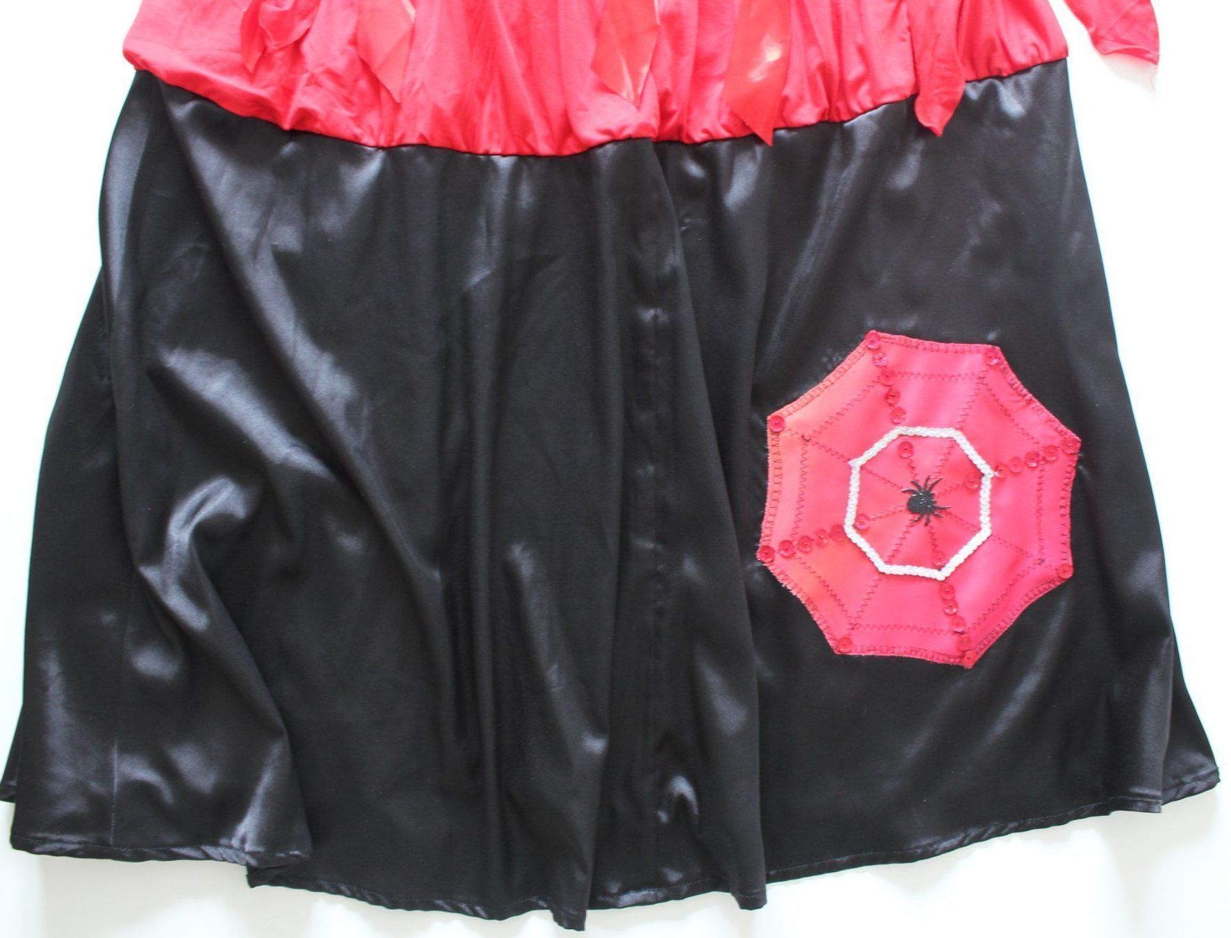 Costumi: Costume sorcière / Hexe t. L – Usato da Peseux venduto da CoolShoping 5