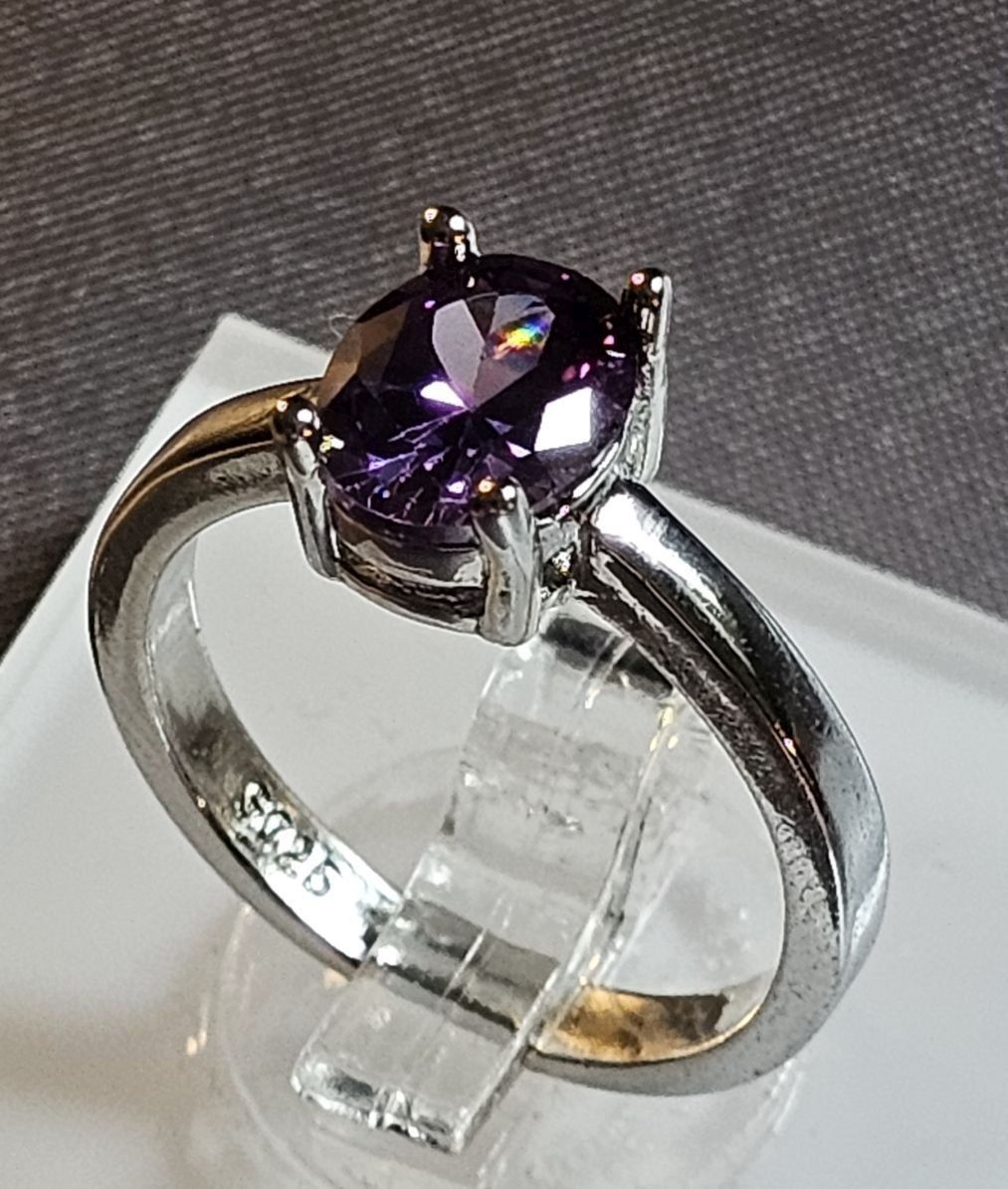 Ringe: Eleganter Ring mit Amethyst, 925 versilbert, Gr. 8 – Neu (gemäss Beschreibung) aus Grenchen von maretop 2