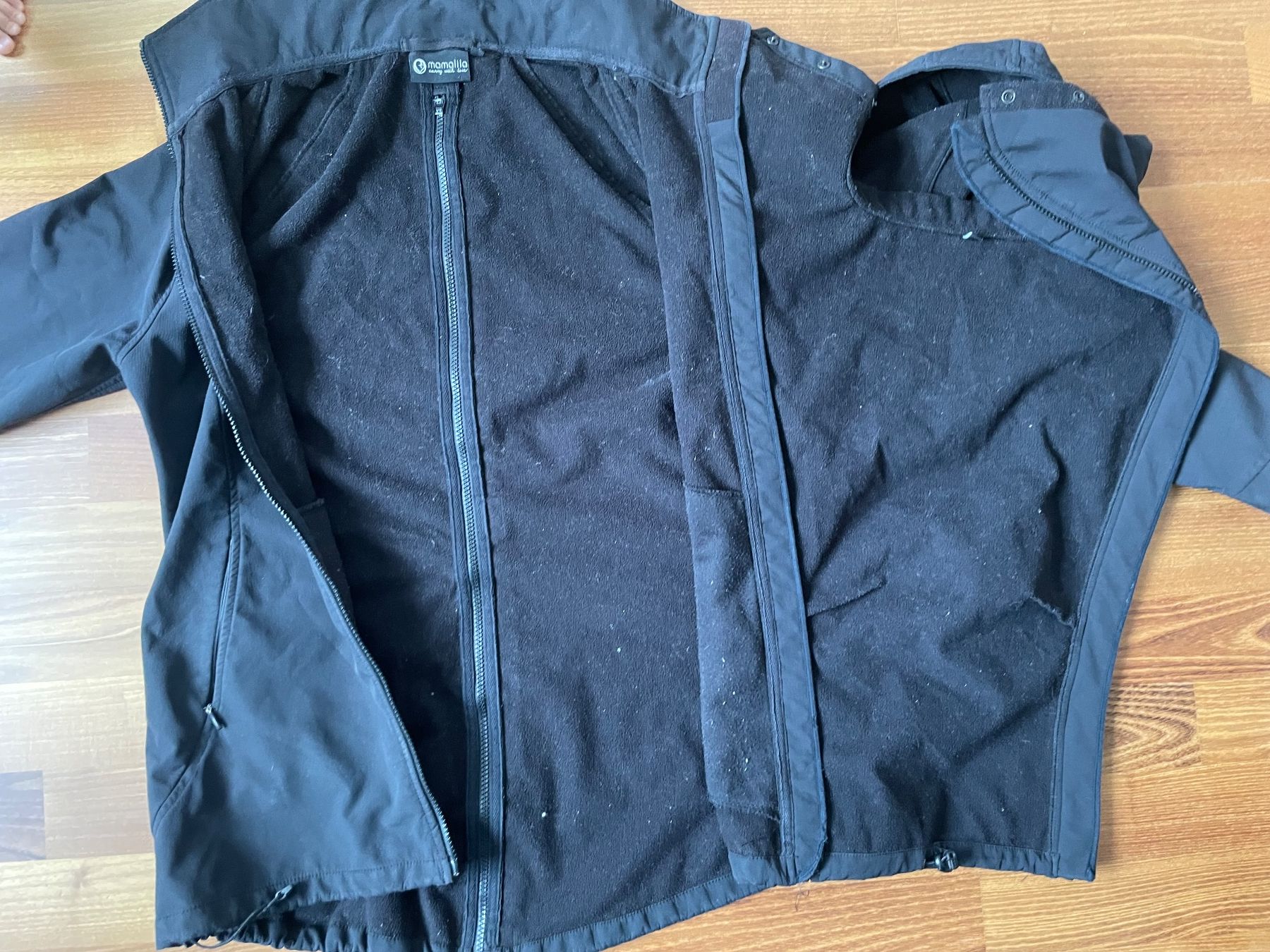 Mamalila Giacche: Tragejacke Mamalila Softshell schwarz Grösse S – Usato da Buchs SG venduto da VintageHomeCH 4