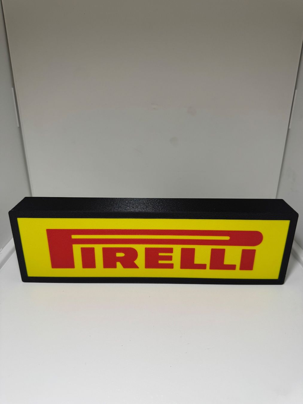 Lampade: Lightbox lumière led PIRELLI – Nuovo (secondo la descrizione) da Vicques venduto da PAMB3D