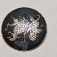 Vintage Siam Silber Brosche 925 mit Niello – Mekhala Mytholo