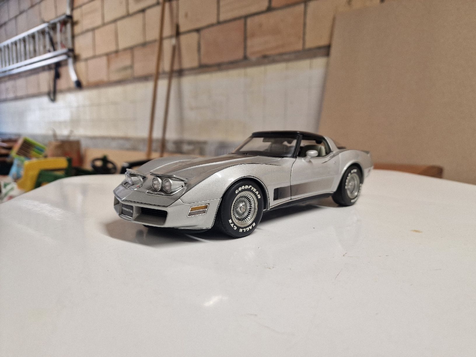 Autoart Modellautos: Corvette C3 1982 Autoart 1:18 – Neu (gemäss Beschreibung) aus Alberswil von R21Turbo