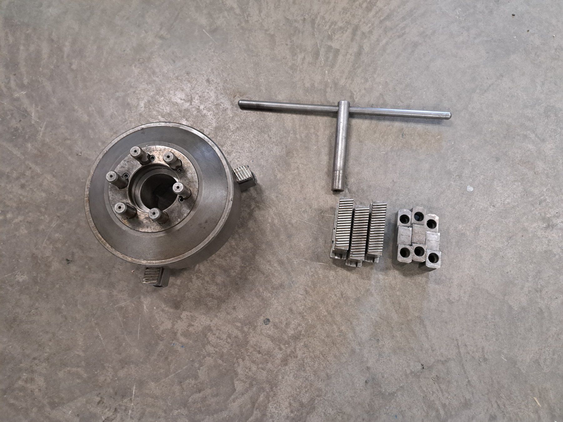 Reishauer Tous les outils: Drehbank Backenfutter Reisshauer – D'occasion à schwyz par xerion03