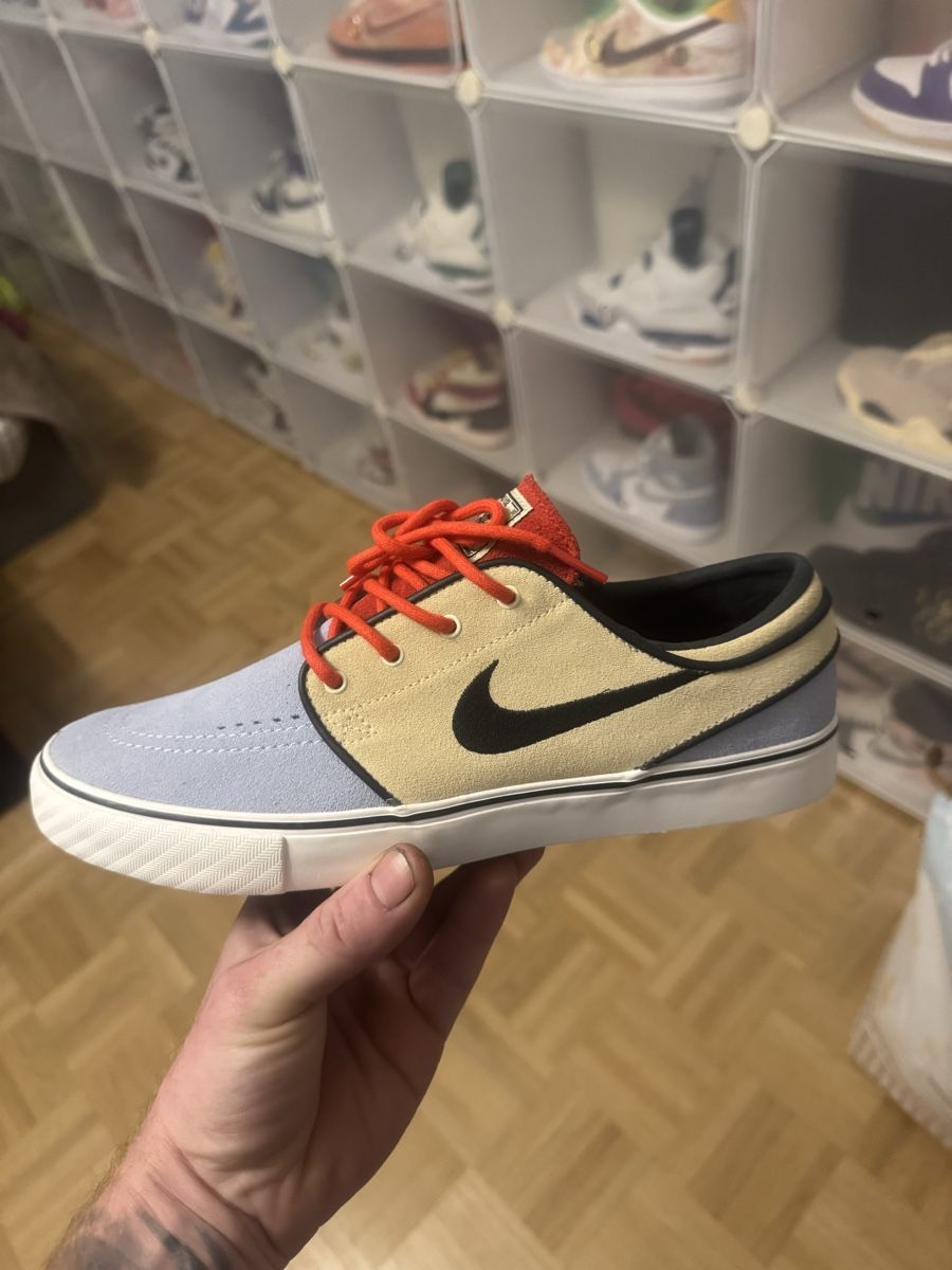 Scarpe da uomo: Nike en 41 – Nuovo (secondo la descrizione) da Grand-Lancy venduto da lover_s3