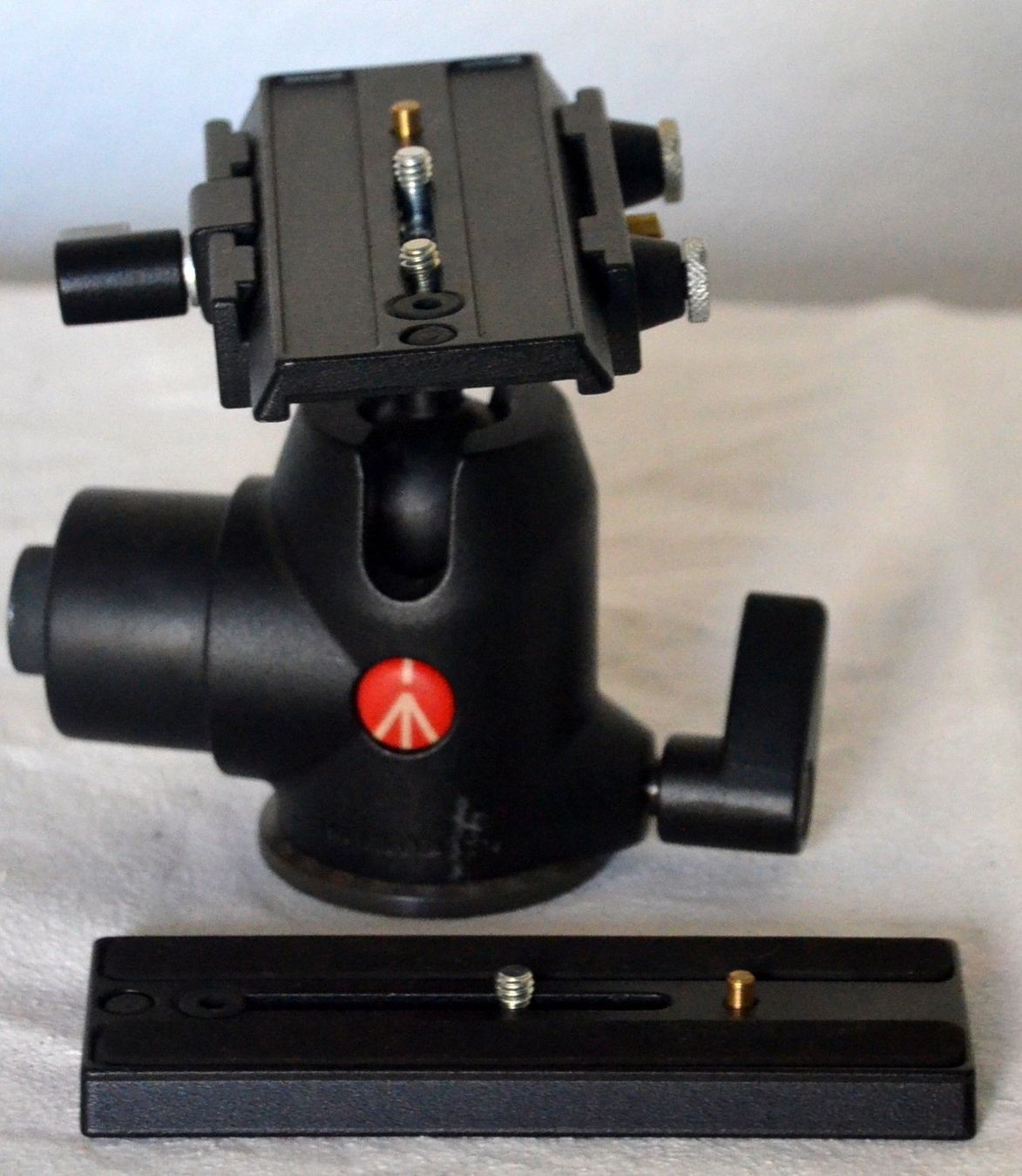 Manfrotto Sonstige Dekorationen & Accessoires: Manfrotto MN 468MGRC3 Stativ Kugelkopf / Rotule – Gebraucht aus Collonges von arashee 2