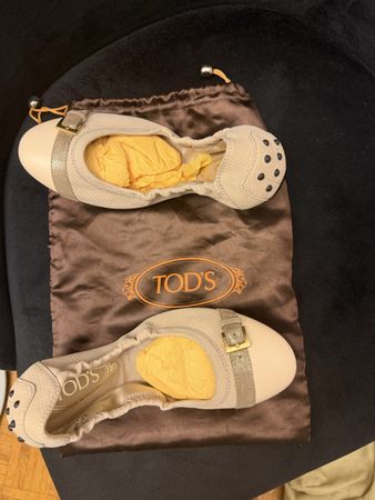 Ballerines Tod's en cuir beige, Taille 36 - Très bon état!