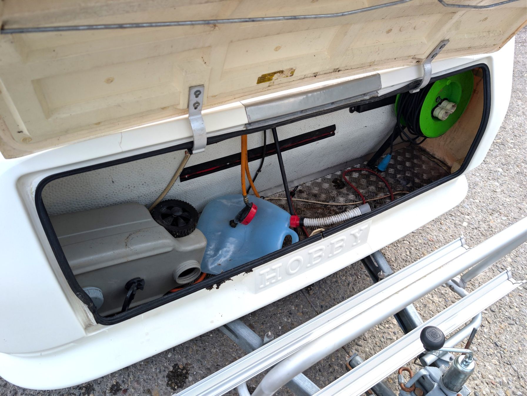 Hobby Véhicules de camping: Wohnwagen Hobby 460 – D'occasion à Winterthur par MCW 2