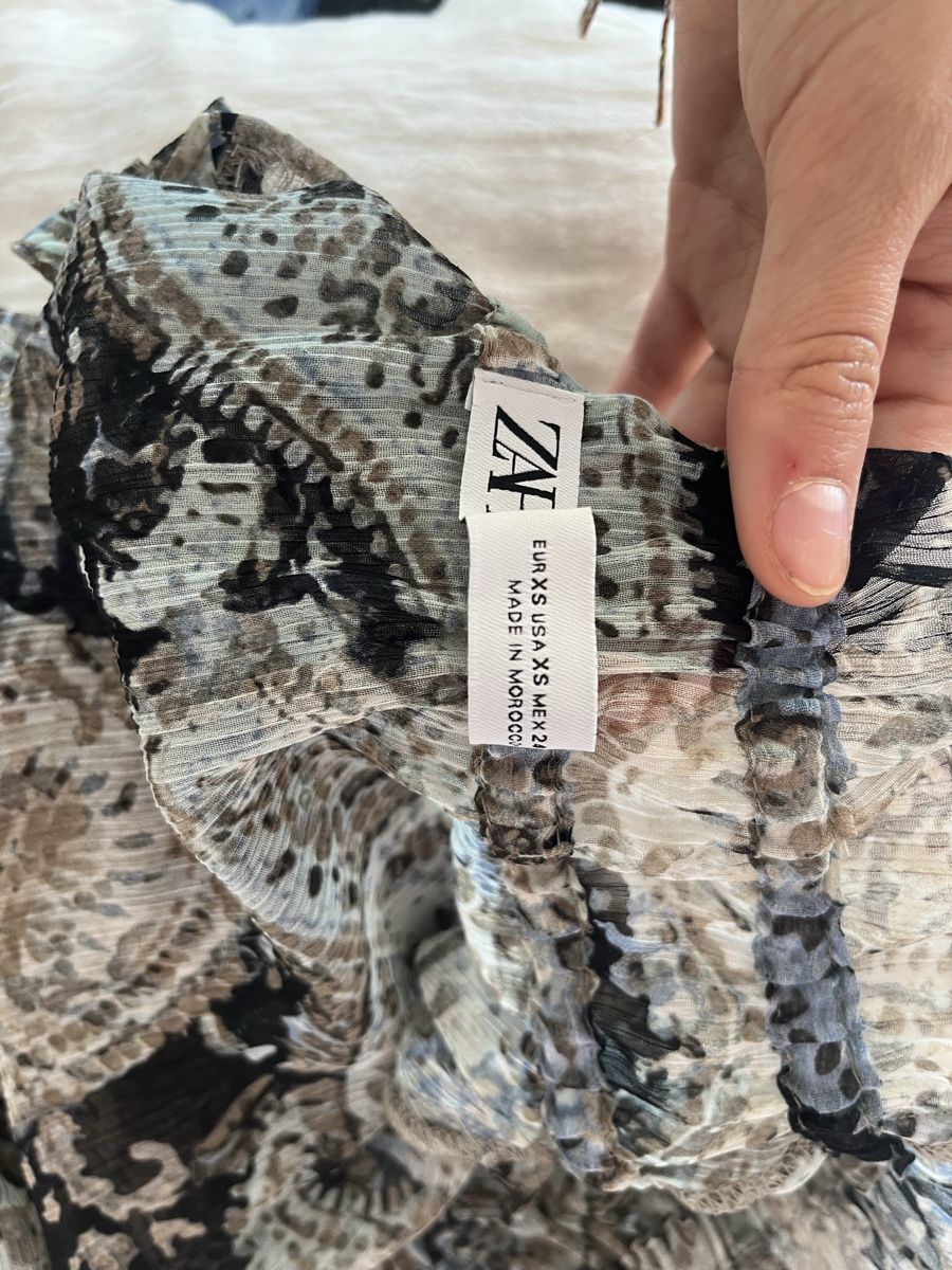 Zara Chemisiers: gemusterte Bluse – Neuf (Voir description) à Zollikon par ali_myc2 2