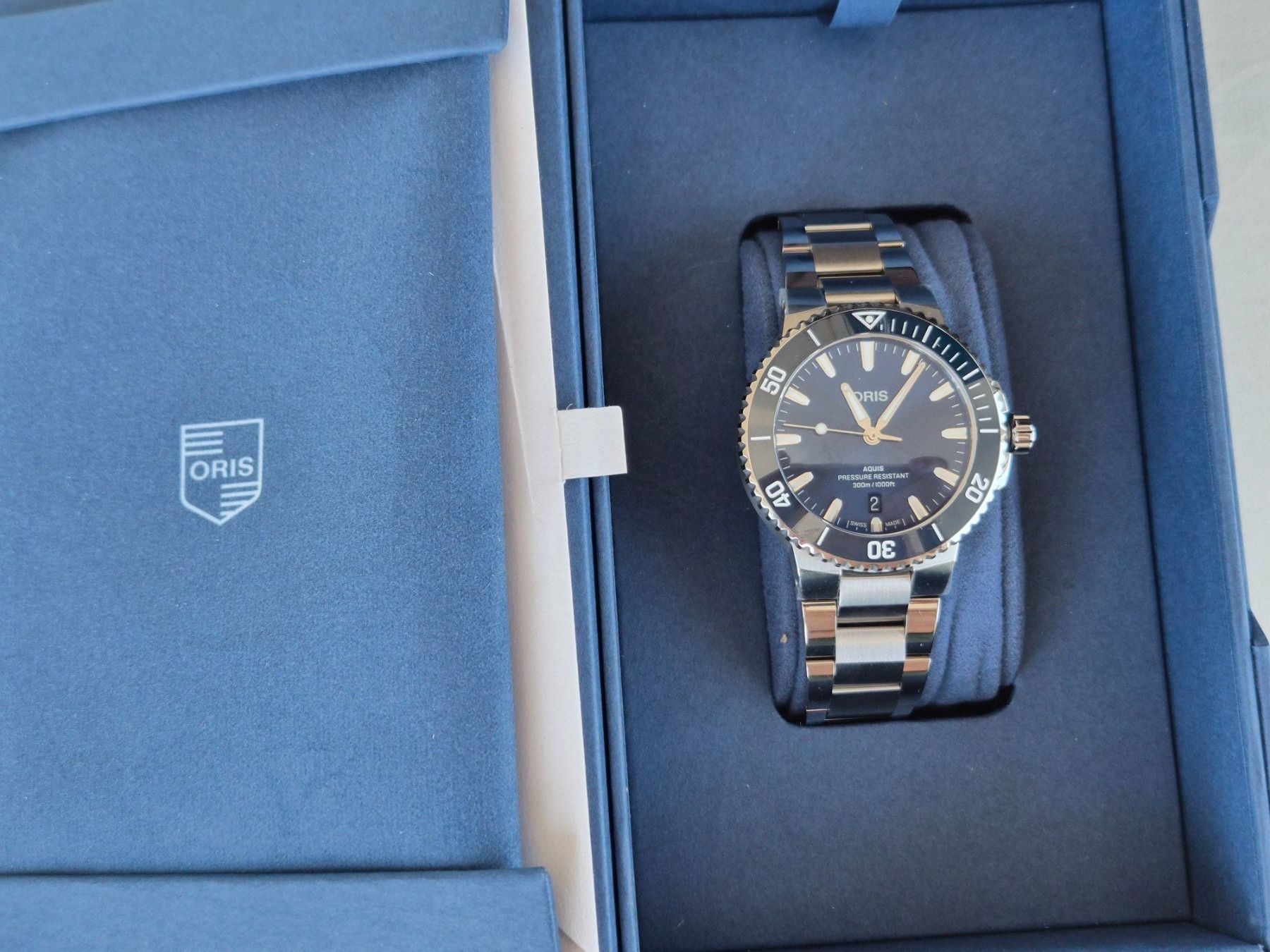 Oris Montres: Oris Aquis Date – Neuf avec emballage d'origine à Chabrey par Horology 1