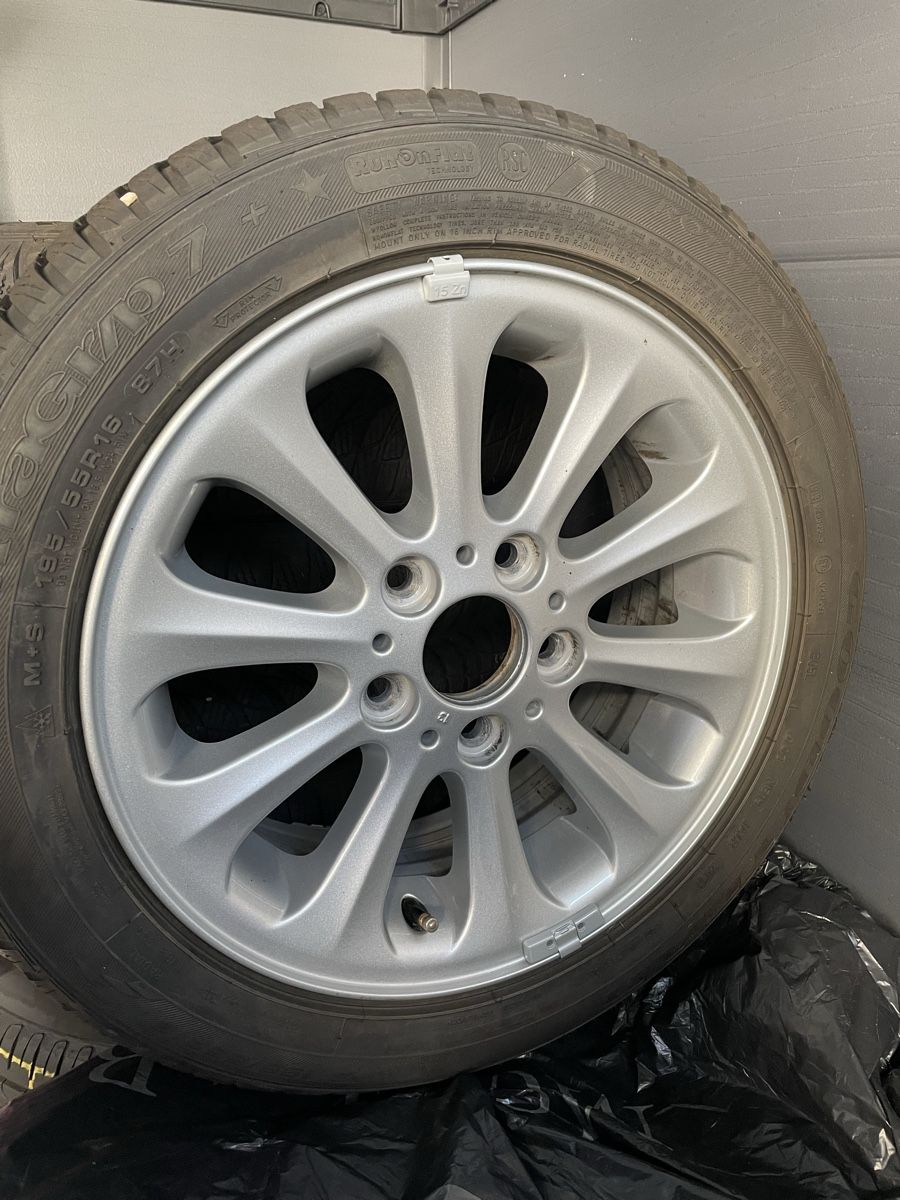 BMW Pneumatici & Ruote complete: 4 BMW ORIGINAL WINTERRÄDER. FÜR EINSER BMW E87 & E88. – Usato da Itingen venduto da sette