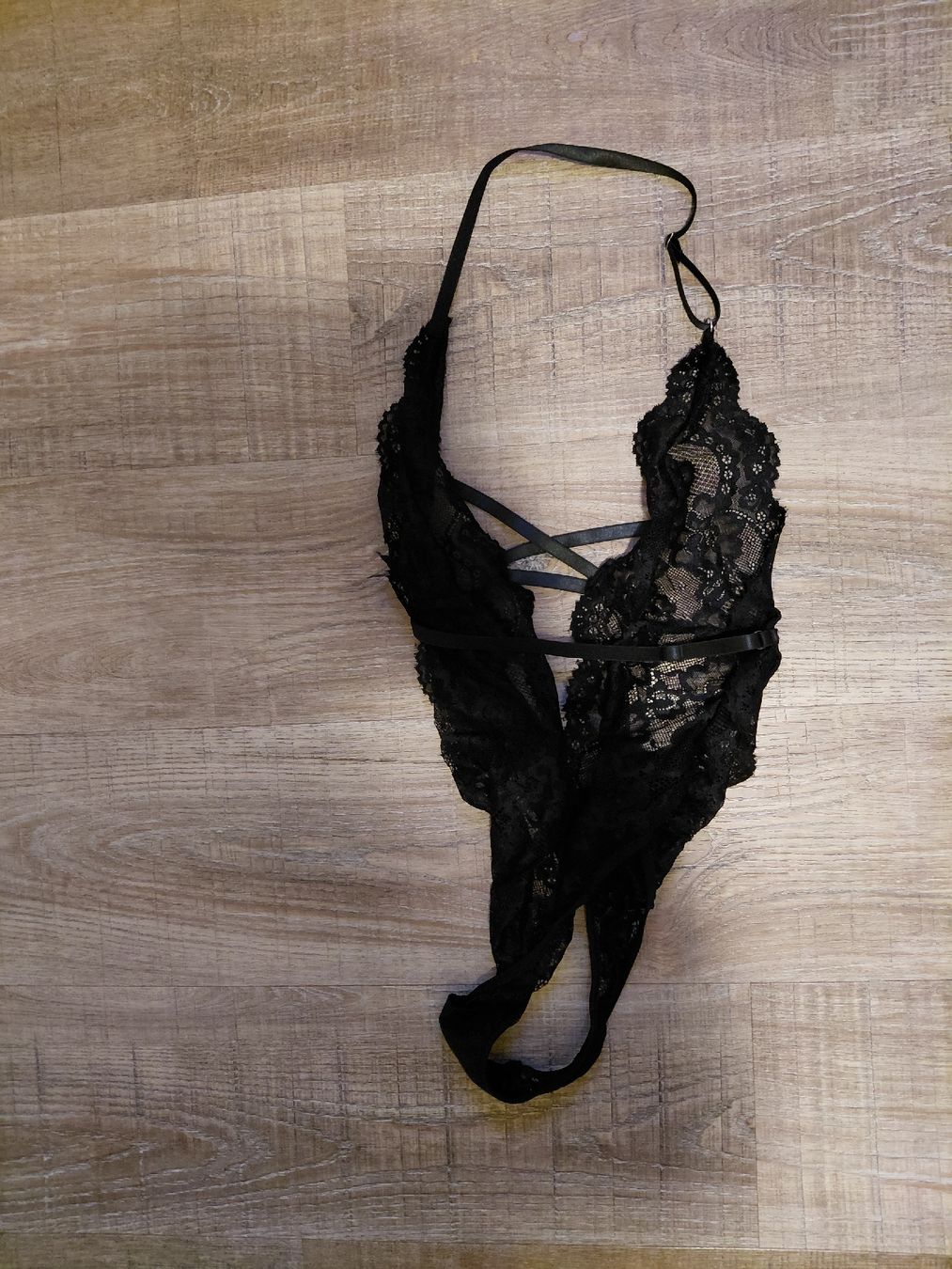 Altra biancheria intima: Spitzen-String schwarz Grösse S  – Usato da Balsthal venduto da Leila_Luna