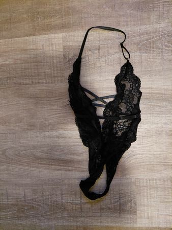 Spitzen-String schwarz Grösse S 