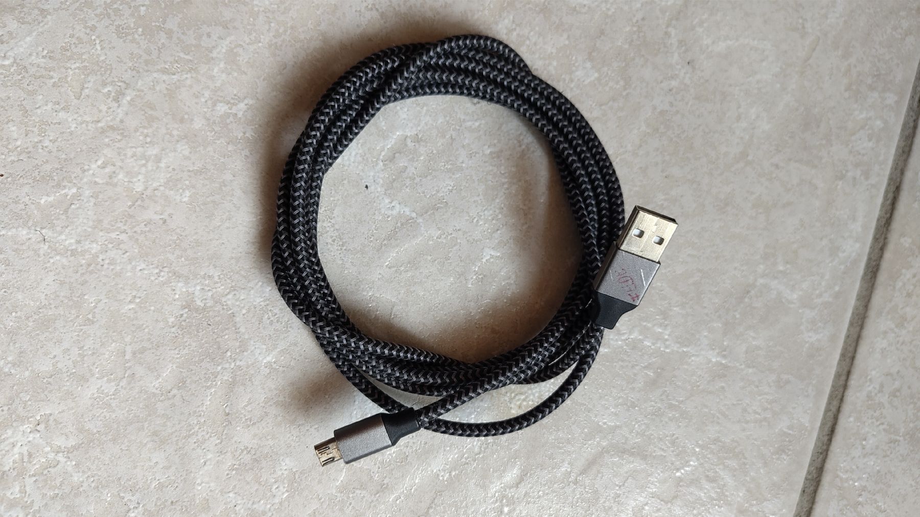 Câbles: HDMI Kabel  – D'occasion à Döttingen par fed_8hyf