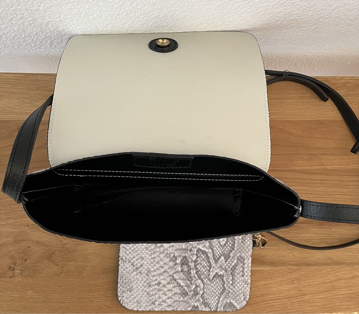 Borse da donna: Rebelle Ledertasche – Usato da Dübendorf venduto da Saxarok 4