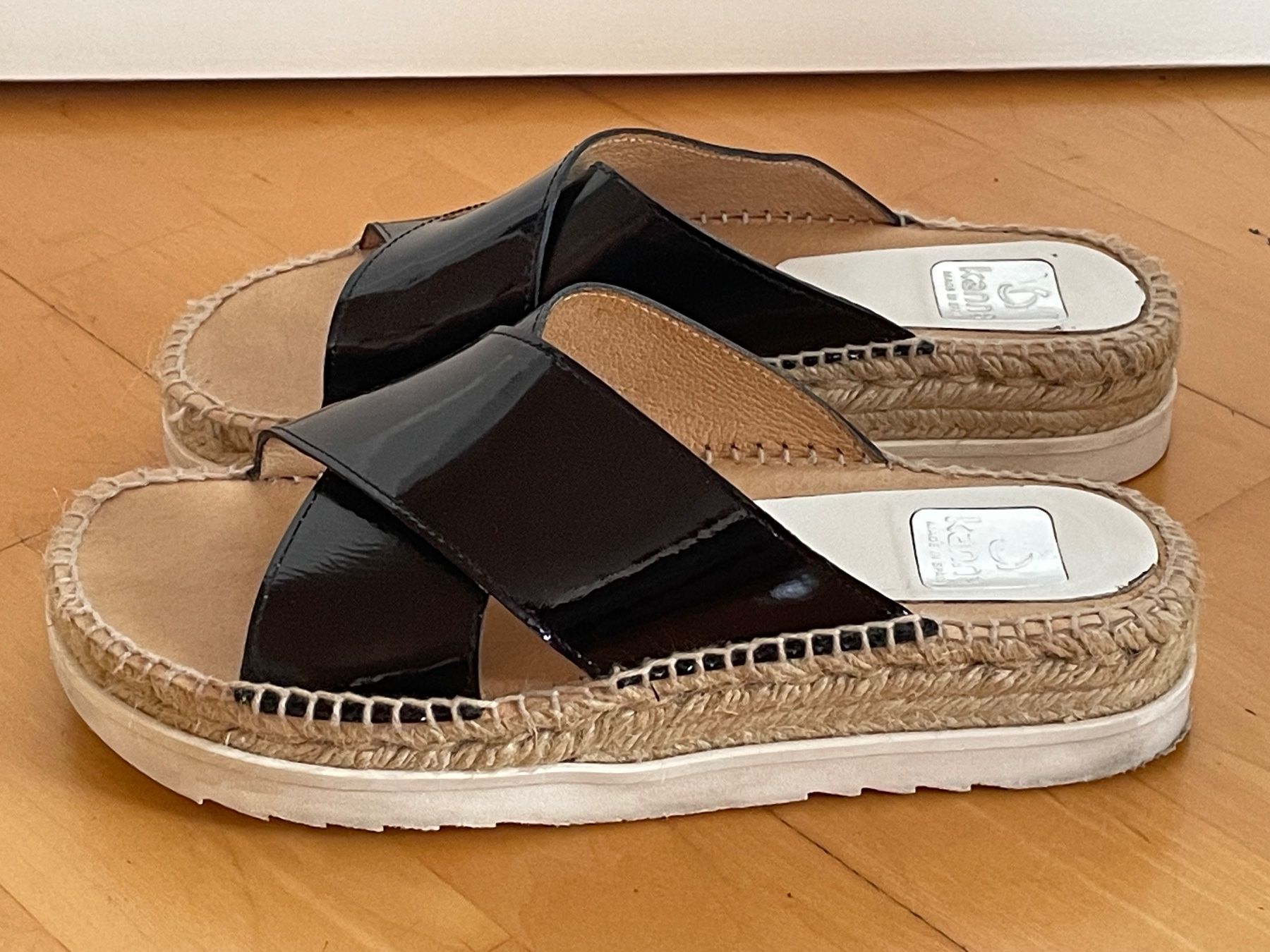Damenschuhe: Slipper / Sandale, Leder, 39, schwarz – Gebraucht aus Wattwil von diamant1